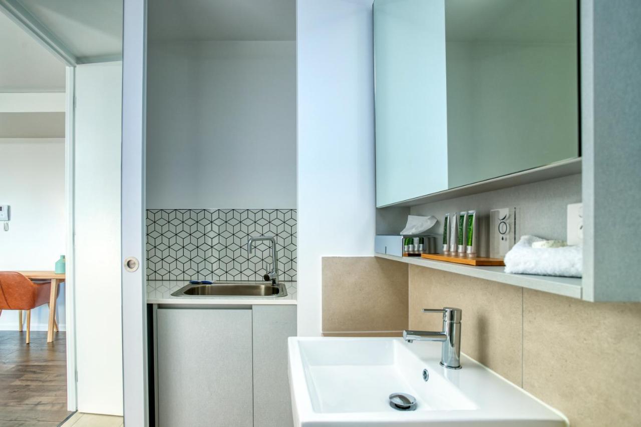 Inspire Boutique Apartments Тувумба Экстерьер фото