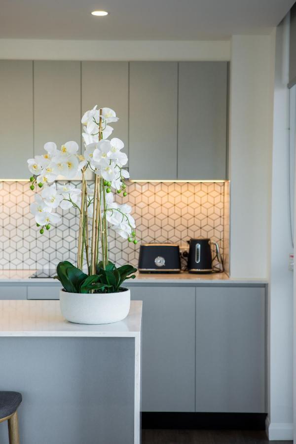 Inspire Boutique Apartments Тувумба Экстерьер фото